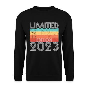 Limited Edition Retro 2023 - Unisex Sweatshirt - black - Front - Alina (178cm) & Michal (187cm)