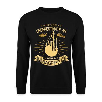 Unterschätze Niemals Einen Alten Mann Mit - Unisex Pullover - Schwarz - Vorne - Alina (178cm) & Michal (187cm)