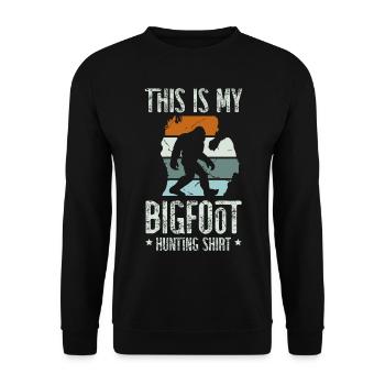 Ceci est ma chemise de chasse Bigfoot pour un - Sweat-shirt Unisexe - noir - Devant - Alina (178cm) & Michal (187cm)