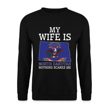 Nichts macht mir Angst North Dakotan Frau North - Unisex Pullover - Schwarz - Vorne - Alina (178cm) & Michal (187cm)