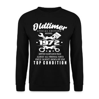 Oldtimer Special Edition Model 1972 Birthday - Unisex Sweatshirt - black - Front - Alina (178cm) & Michal (187cm)