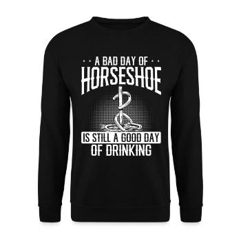 Horseshoe Pitching Beer Drinking Tosser - Unisex Pullover - Schwarz - Vorne - Alina (178cm) & Michal (187cm)