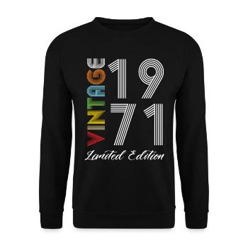 Vintage 1971 Vintage Birthday Retro Vintage - Unisex Sweatshirt - black - Front - Alina (178cm) & Michal (187cm)
