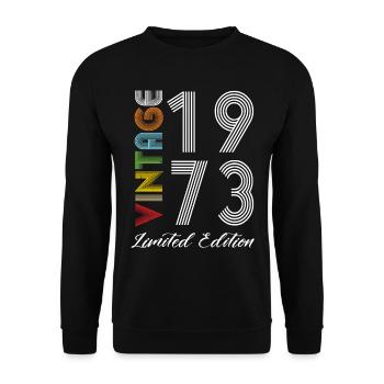 Vintage 1973 Vintage Geburtstag Retro Vintage - Unisex Pullover - Schwarz - Vorne - Alina (178cm) & Michal (187cm)