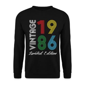 Vintage 1986 Vintage Birthday Retro Vintage - Unisex Sweatshirt - black - Front - Alina (178cm) & Michal (187cm)