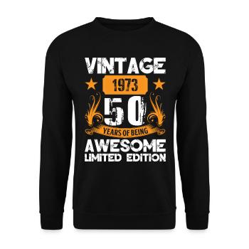 Vintage 50 Years of being awesome Limited Edition - Unisex Pullover - Schwarz - Vorne - Alina (178cm) & Michal (187cm)