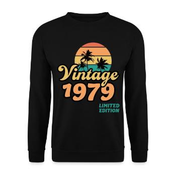 Jahrgang 1979 Baujahr Vintage Retro Geschenkidee - Unisex Pullover - Schwarz - Vorne - Alina (178cm) & Michal (187cm)