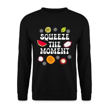 Fruchtig Weihnachten Urlaub Gesund Winter Saison - Unisex Pullover - Schwarz - Vorne - Alina (178cm) & Michal (187cm)