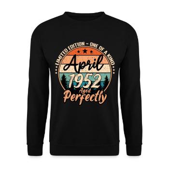 April 1952 anniversary 1952 legends April - Unisex Sweatshirt - black - Front - Alina (178cm) & Michal (187cm)