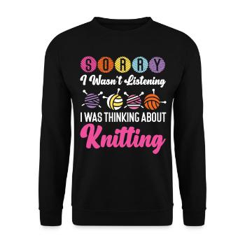 Knitting Knitter Sorry I Wasn't - Unisex Pullover - Schwarz - Vorne - Alina (178cm) & Michal (187cm)