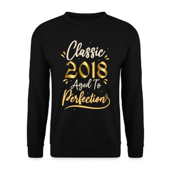 Birthday 2018 gift 2018 Classic 2018 - Unisex Sweatshirt - black - Front - Alina (178cm) & Michal (187cm)