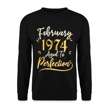 February 1974 February aged to perfection 1974 - Unisex Sweatshirt - black - Front - Alina (178cm) & Michal (187cm)