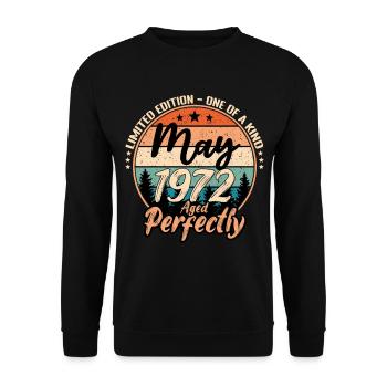 May 1972 anniversary 1972 legends May - Unisex Sweatshirt - black - Front - Alina (178cm) & Michal (187cm)