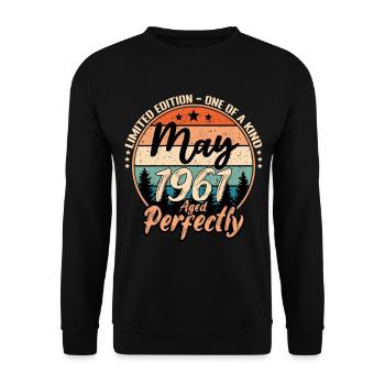 Mai 1961 Geburtstag 1961 Legenden Mai - Unisex Pullover - Schwarz - Vorne - Alina (178cm) & Michal (187cm)