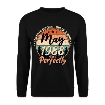 Mai 1988 Jubiläum 1988 Legenden Mai - Unisex Pullover - Schwarz - Vorne - Alina (178cm) & Michal (187cm)
