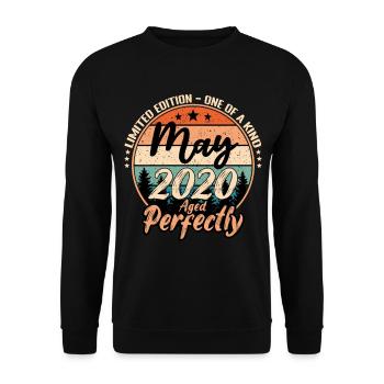 Mai 2020 Jubiläum 2020 Legenden Mai - Unisex Pullover - Schwarz - Vorne - Alina (178cm) & Michal (187cm)