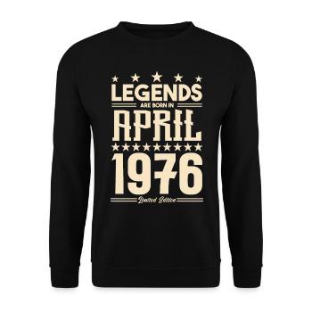 Gift Legend April 1976 gift April 1976. April - Unisex Sweatshirt - black - Front - Alina (178cm) & Michal (187cm)