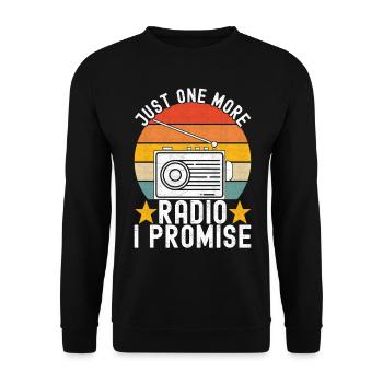 Ham Radio Ham Radio Operator - Unisex Sweatshirt - black - Front - Alina (178cm) & Michal (187cm)