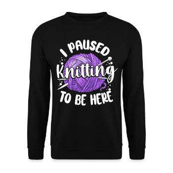 Knitting Knitter I Paused Knitting - Unisex Pullover - Schwarz - Vorne - Alina (178cm) & Michal (187cm)