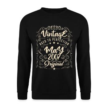 Vintage born in May 2007. Anniversary May 2007. - Unisex Sweatshirt - black - Front - Alina (178cm) & Michal (187cm)