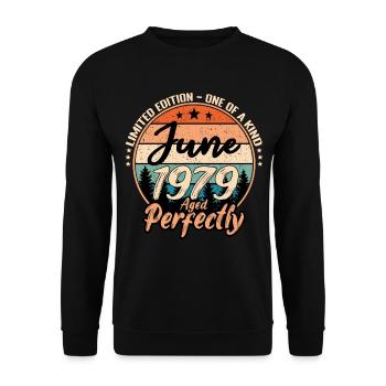 Juni 1979 Jubiläum 1979 Legenden Juni - Unisex Pullover - Schwarz - Vorne - Alina (178cm) & Michal (187cm)