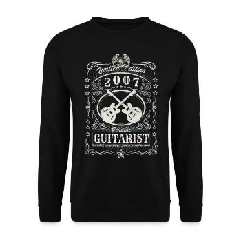 Vintage 2007 Guitarist Birthday Gift Hobby - Unisex Sweatshirt - black - Front - Alina (178cm) & Michal (187cm)