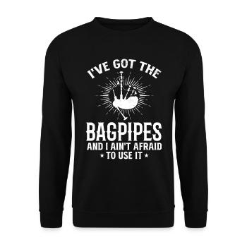 I've Got The Bagpipes And I Ain't Afraid To Use It - Unisex Pullover - Schwarz - Vorne - Alina (178cm) & Michal (187cm)