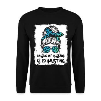 Meinen Mann großzuziehen ist anstrengend - Messy Bun - Unisex Pullover - Schwarz - Vorne - Alina (178cm) & Michal (187cm)