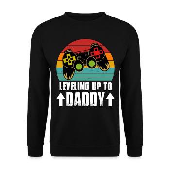 Aufleveln zu Papa Papa zu sein - Unisex Pullover - Schwarz - Vorne - Alina (178cm) & Michal (187cm)