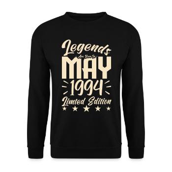 Geboren Mai 1994 Geburtstagsgeschenk 1994. - Unisex Pullover - Schwarz - Vorne - Alina (178cm) & Michal (187cm)