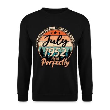 July 1952 anniversary 1952 legends July - Unisex Sweatshirt - black - Front - Alina (178cm) & Michal (187cm)