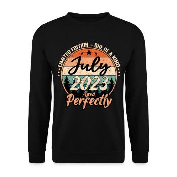 Juli 2023 Jubiläum 2023 Legenden Juli - Unisex Pullover - Schwarz - Vorne - Alina (178cm) & Michal (187cm)