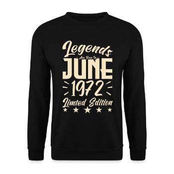 Geboren 1972 Geburtstagsgeschenk 1972. - Unisex Pullover - Schwarz - Vorne - Alina (178cm) & Michal (187cm)
