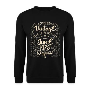 Vintage born in June 1978. Anniversary June 1978 - Unisex Sweatshirt - black - Front - Alina (178cm) & Michal (187cm)
