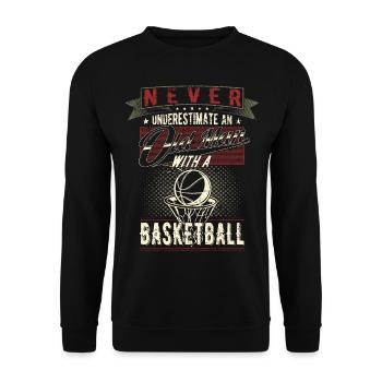 Unterschätze niemals einen alten Mann Basketball - Unisex Pullover - Schwarz - Vorne - Alina (178cm) & Michal (187cm)