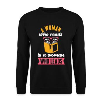 Internationaler Frauentag Buchlesung Woman Power - Unisex Pullover - Schwarz - Vorne - Alina (178cm) & Michal (187cm)