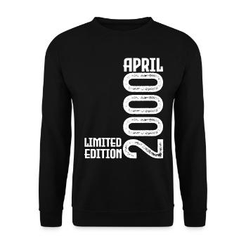 Gift April 2000. Anniversary April 2000. April. - Unisex Sweatshirt - black - Front - Alina (178cm) & Michal (187cm)