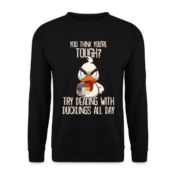Le canard joyeux de Dcukling avec un doigt d’honneur - Sweat-shirt Unisexe - noir - Devant - Alina (178cm) & Michal (187cm)