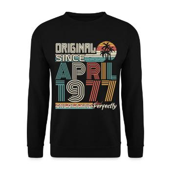 April 1977 anniversary April 1977 gift 1977 - Unisex Sweatshirt - black - Front - Alina (178cm) & Michal (187cm)