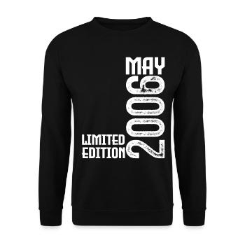 Gift May 2006. Anniversary May 2006. May 2006. - Unisex Sweatshirt - black - Front - Alina (178cm) & Michal (187cm)