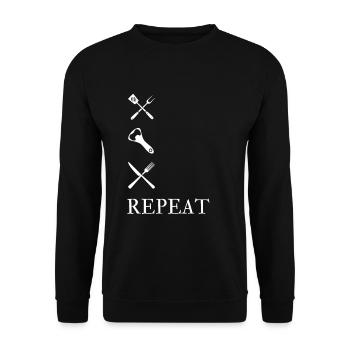 Das perfekte Grill-Outfit für echte Griller-Kerle - Unisex Pullover - Schwarz - Vorne - Alina (178cm) & Michal (187cm)
