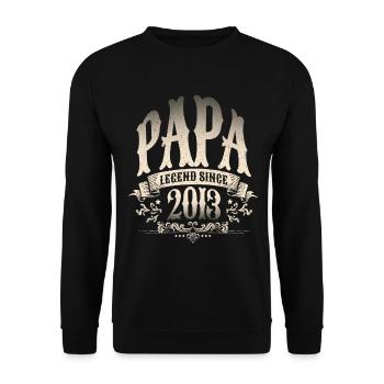 Papa Legend Since 2013 Gift for Proud Fathers - Unisex Sweatshirt - black - Front - Alina (178cm) & Michal (187cm)