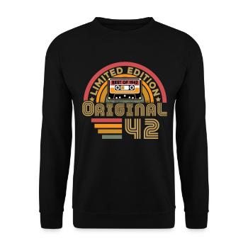 1942 Vintage Original 1942 Geburtstagsgeschenk - Unisex Pullover - Schwarz - Vorne - Alina (178cm) & Michal (187cm)