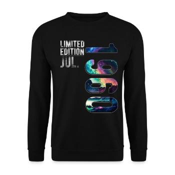 Édition limitée 1970 Juillet Anniversaire Aurores boréales - Sweat-shirt Unisexe - noir - Devant - Alina (178cm) & Michal (187cm)