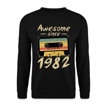 1982 Geburtstag 1982 Geboren Geburtstagsgeschenk - Unisex Pullover - Schwarz - Vorne - Alina (178cm) & Michal (187cm)