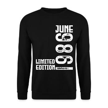 Cadeau juin 1986 anniversaire Juin 1986. juin 1986 - Sweat-shirt Unisexe - noir - Devant - Alina (178cm) & Michal (187cm)