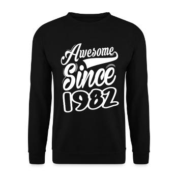 Awesome Since 1982 - Unisex Pullover - Schwarz - Vorne - Alina (178cm) & Michal (187cm)