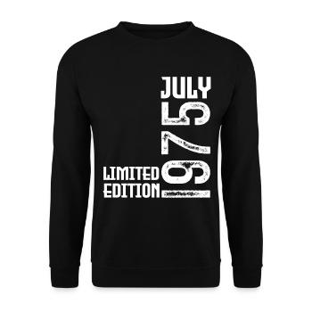 Gift July 1975. Anniversary July 1975. - Unisex Sweatshirt - black - Front - Alina (178cm) & Michal (187cm)