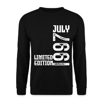 Gift July 1997. Anniversary July 1997. - Unisex Sweatshirt - black - Front - Alina (178cm) & Michal (187cm)