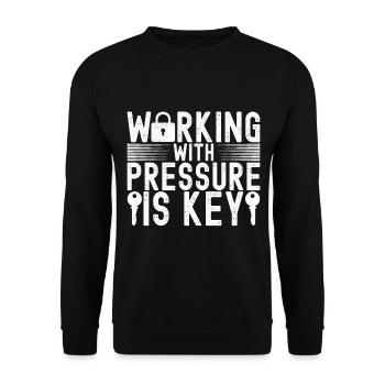 Schlüsseldienst Locksmith Dietrich - Unisex Pullover - Schwarz - Vorne - Alina (178cm) & Michal (187cm)